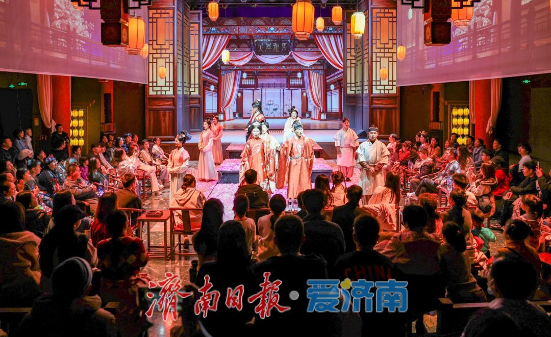 天下第一泉风景区清明假期人气爆棚，千年泉韵绽风华