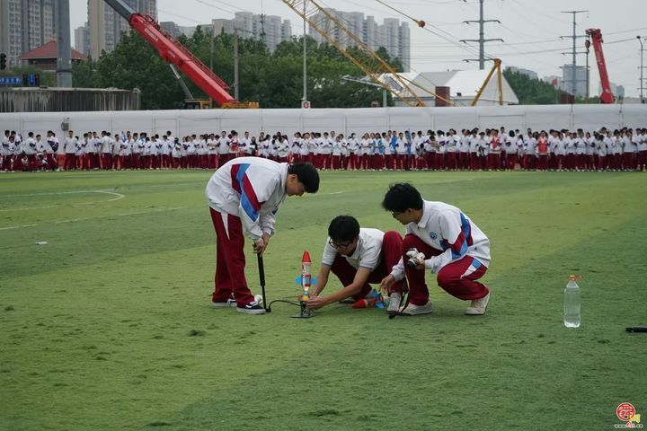 逐梦九天致敬航天 科普育人筑梦未来 ——济南二中成功举办2026年第二届“中国航天日”主题活动