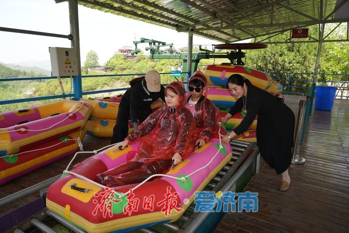 济南红叶谷 山水之间畅享“速度与清凉”！