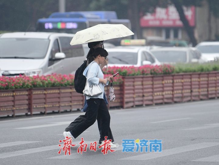 高温暂退，夏雨绵绵送清爽