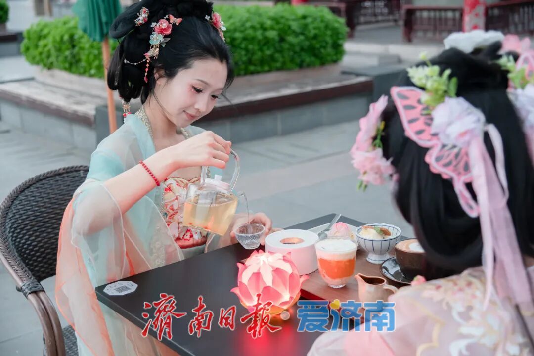 天下第一泉风景区清明假期人气爆棚，千年泉韵绽风华