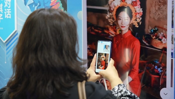 蟳蜅女变装、纸鸢漫游、景泰蓝制作AR体验……科技创新助力非遗绽放“数智”之美