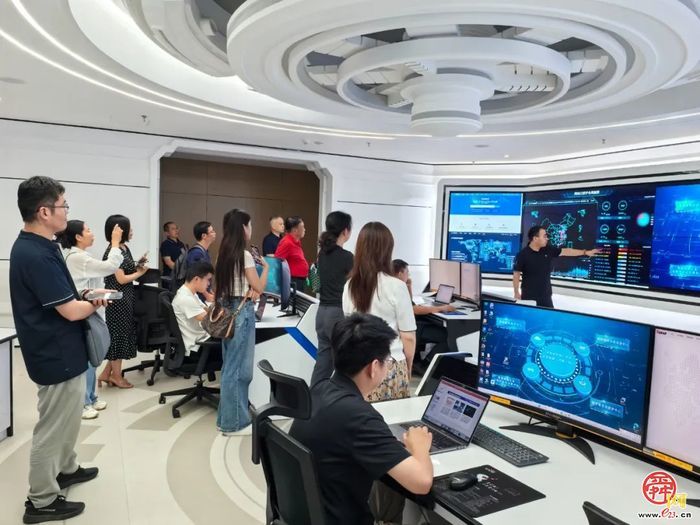 数字成就赋能千行百业！ “数字济南建设观察团”走进泉城数字化名企