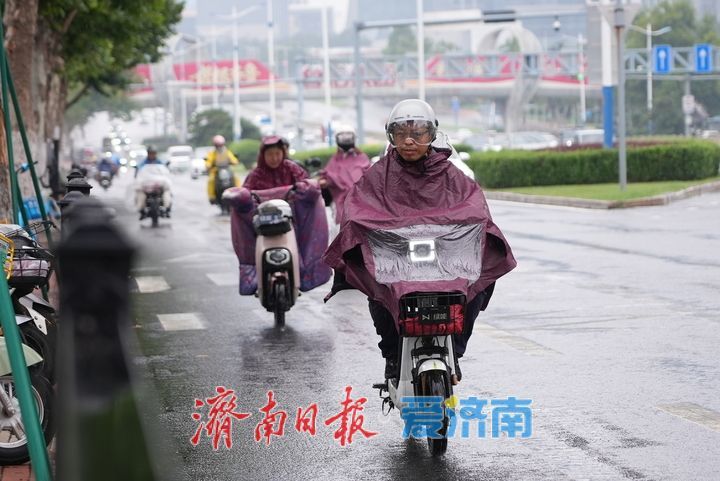 台风“白海豚”外围云系来袭 济南迎来降雨天气