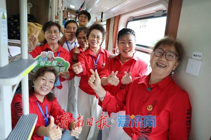 “享老”时代：一趟银发专列背后的万亿经济叙事