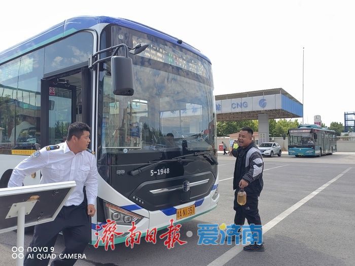 以练促改、以练促防 济南公交集团开展“安全生产月”综合应急演练