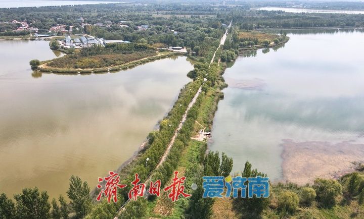 济南首座上跨穿黄隧道人行天桥已启用