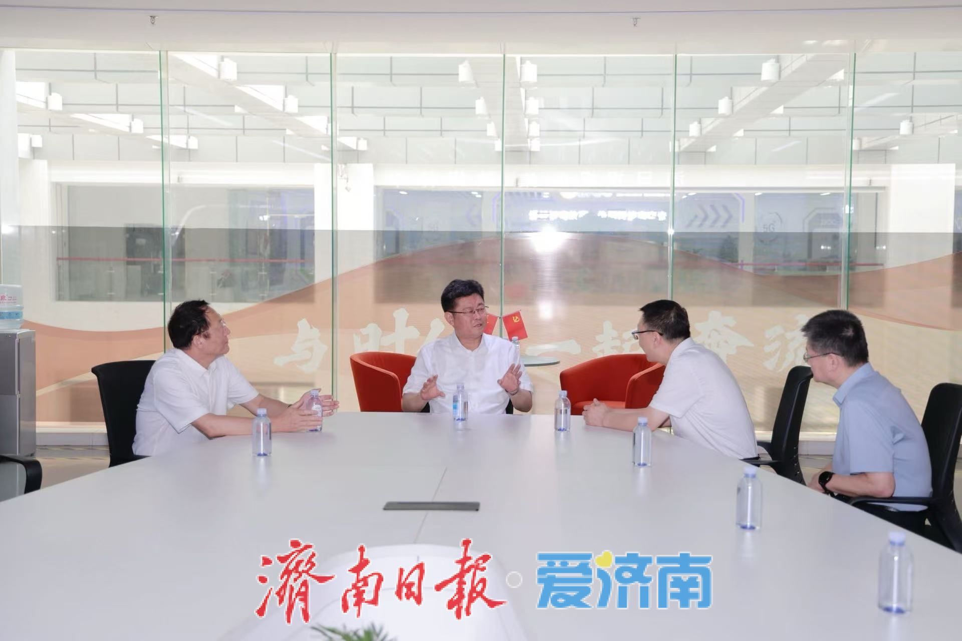 马保岭到济南日报报业集团和济南广播电视台调研