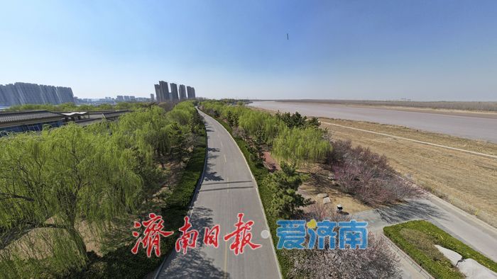 大河奔流春潮涌