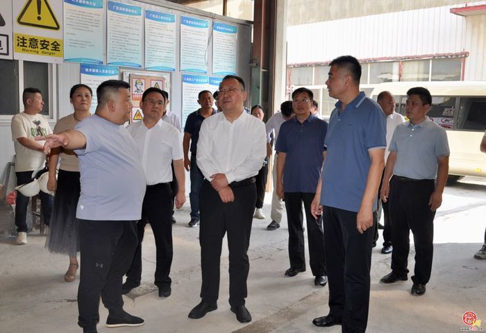 力推建筑装修垃圾变身“城市矿产” 济南市城管局开展专题调研