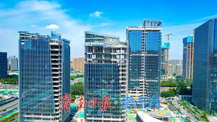 汉峪金谷云泰中心二期A栋建设稳步推进