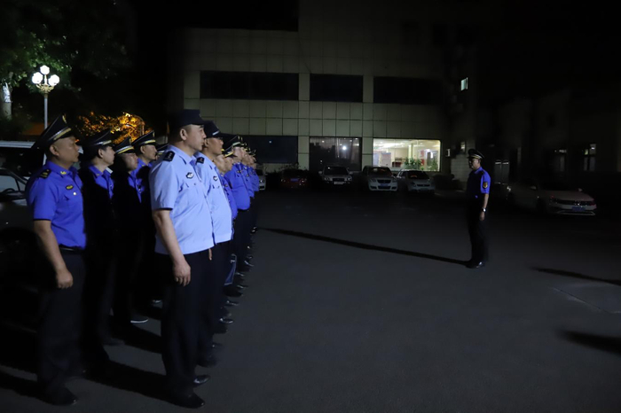 为城市“消音”为双考降噪，济南市区两级城管执法部门联合开展“静音”行动