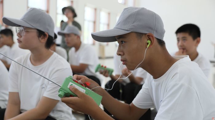 “爱我国防”军事体验活动第一期第二日 ——汗水浇灌成长，迷彩青春正当时