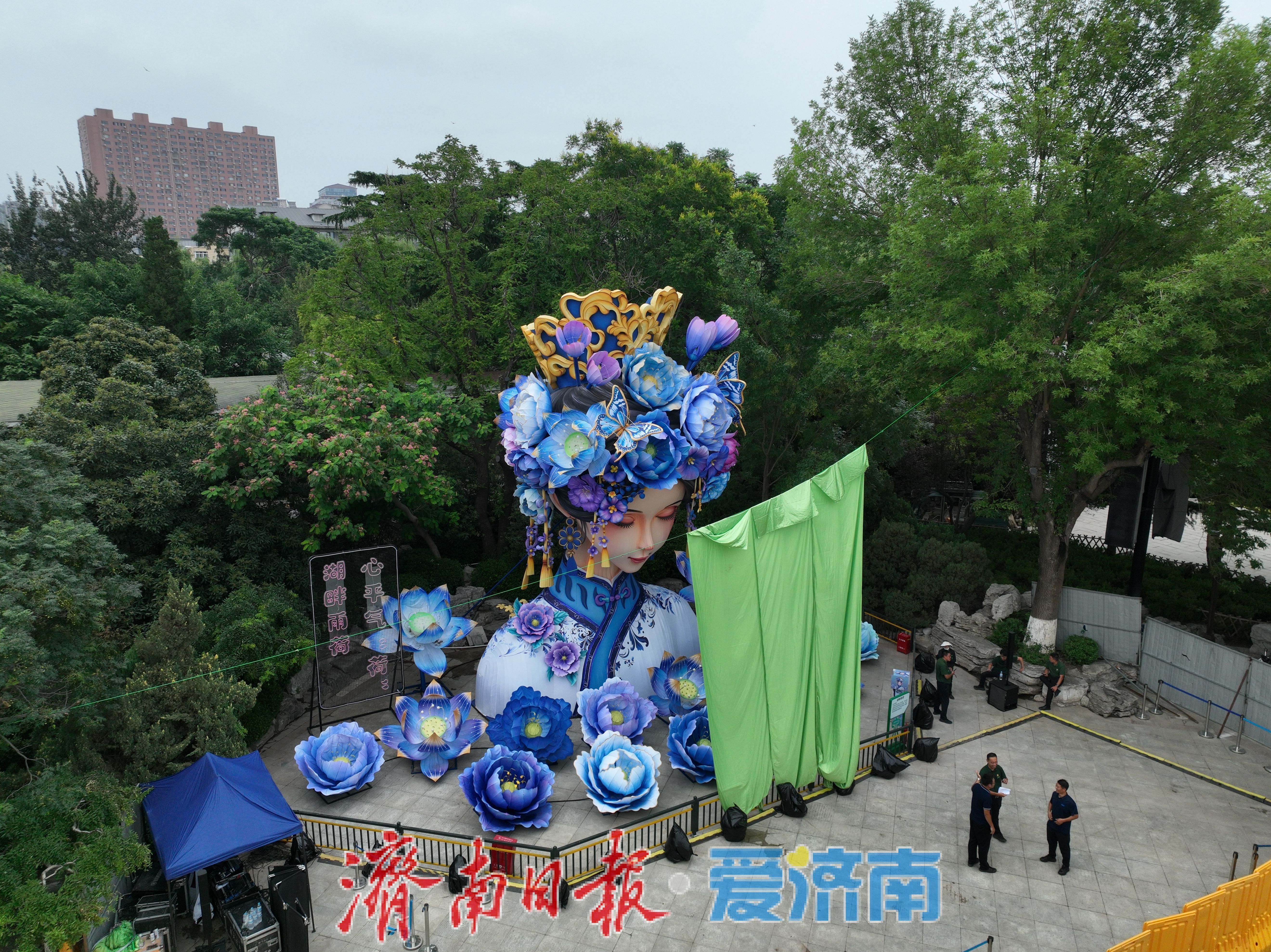 一年四季 泉在济南丨济南大明湖新“夏雨荷”景观今晚亮灯，AI智能升级永久陪伴