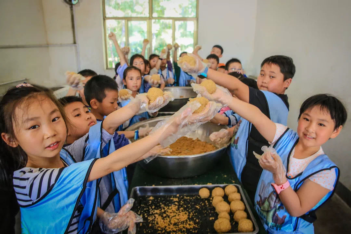 在野生动物世界里，不仅仅是植树