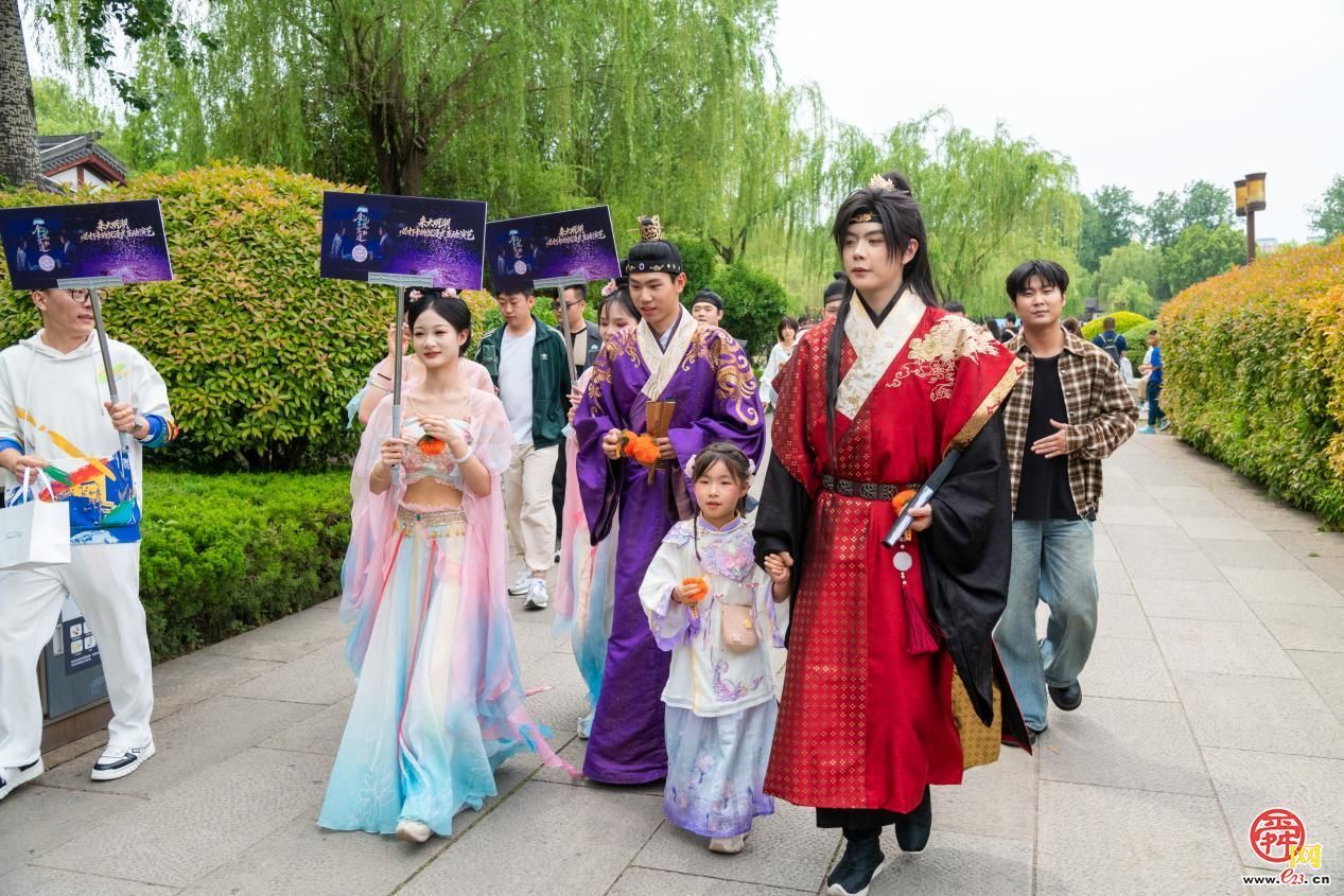 泉城文旅热度拉满 天下第一泉风景区三日迎客90.06万人次