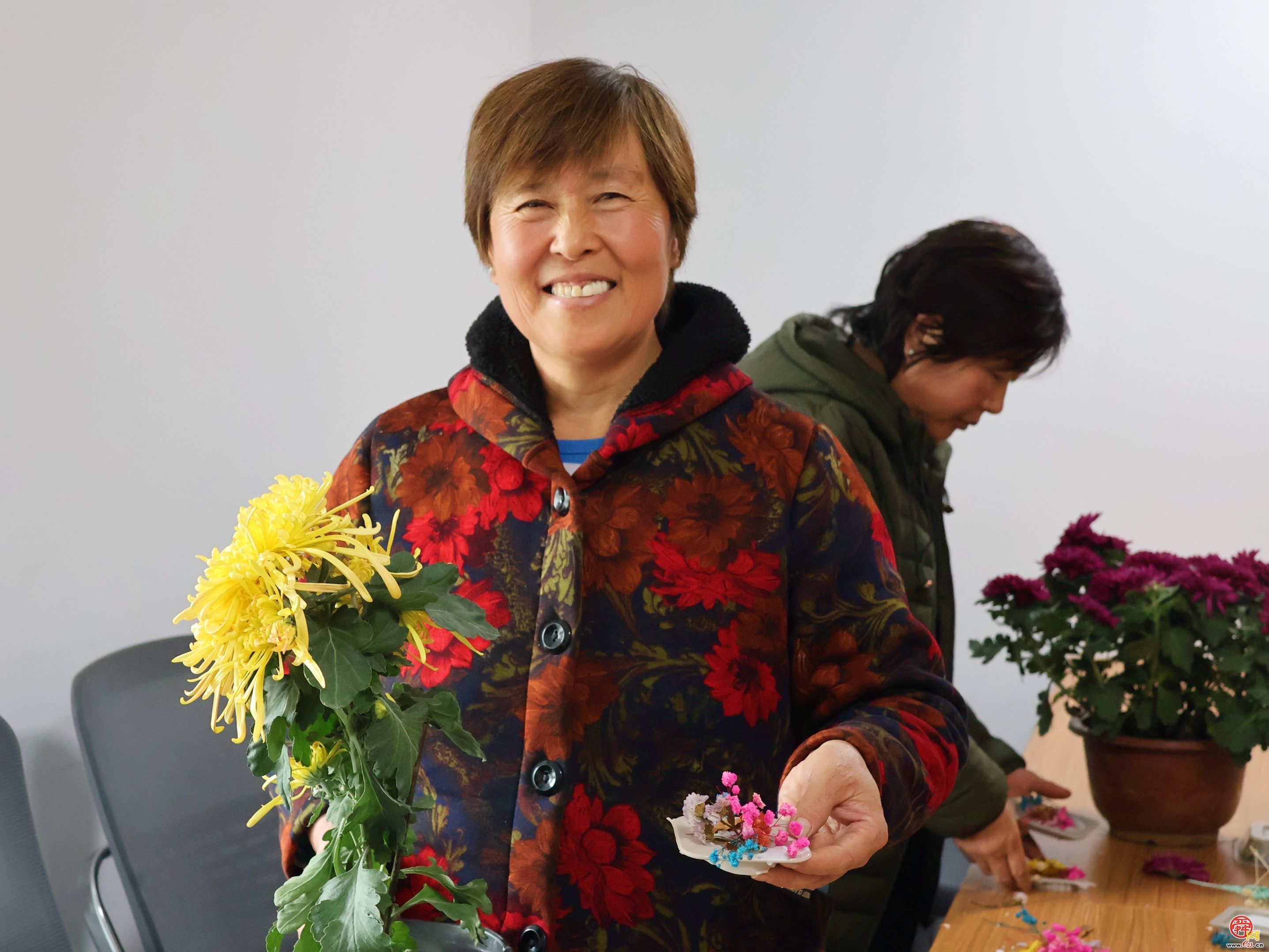 添秋韵！济南“园・林惠民行”开展“菊香泉城・手作拾秋”主题科普体验活动