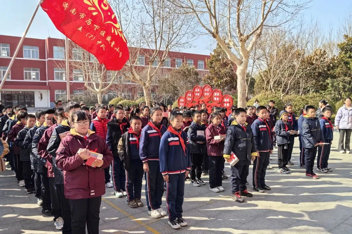 盛景洪范手拉手，更奏新曲谱新篇！盛景小学少先队员“情系贫困小伙伴”