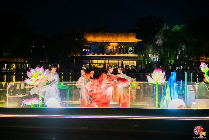 泉涌盛夏·画舫载梦  天下第一泉风景区“画舫演艺”惊艳回归!