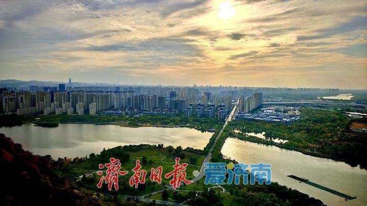 一年四季 泉在济南丨华山秋暮 落日熔金