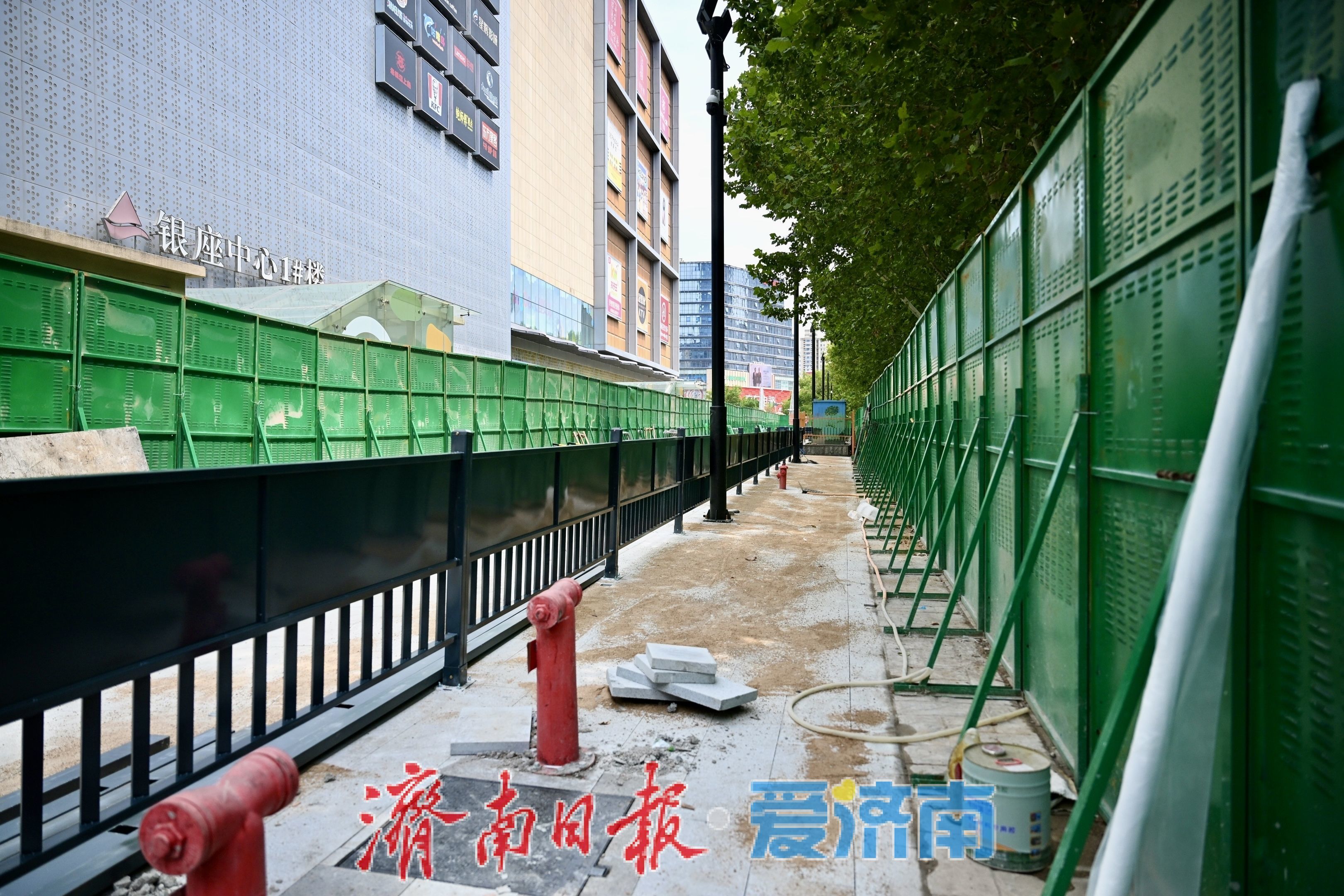 告别占道乱停 和谐广场南侧将添非机动车专用停车场
