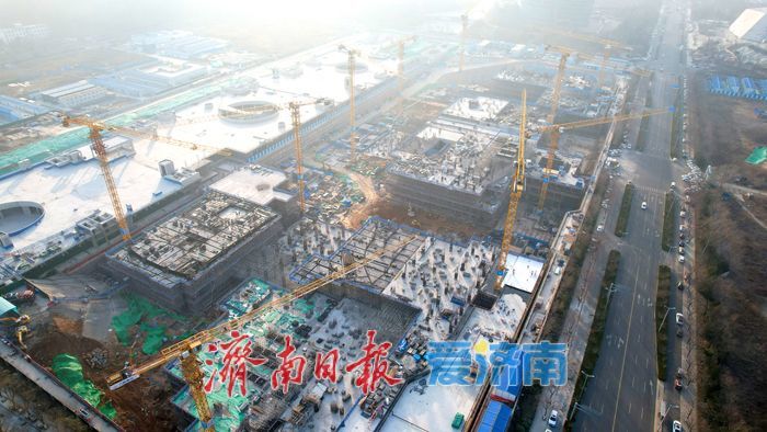 山东最大第四代万达广场加速崛起，济南西部商业新地标雏形渐显