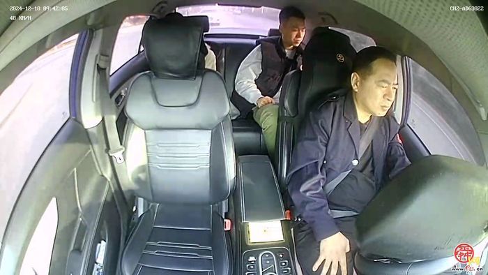 为ta点赞｜外地来济乘客打车丢手机 济南恒通出租司机捡拾速送还