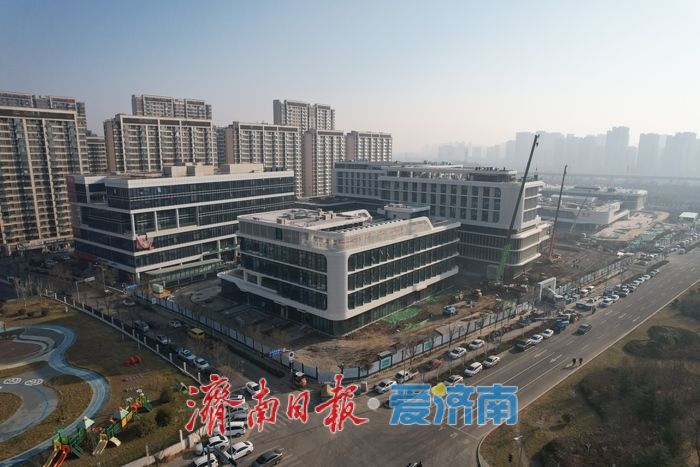 项目强省会｜济南医院迁建项目冲刺收尾，华山片区现代化医疗新地标雏形尽显