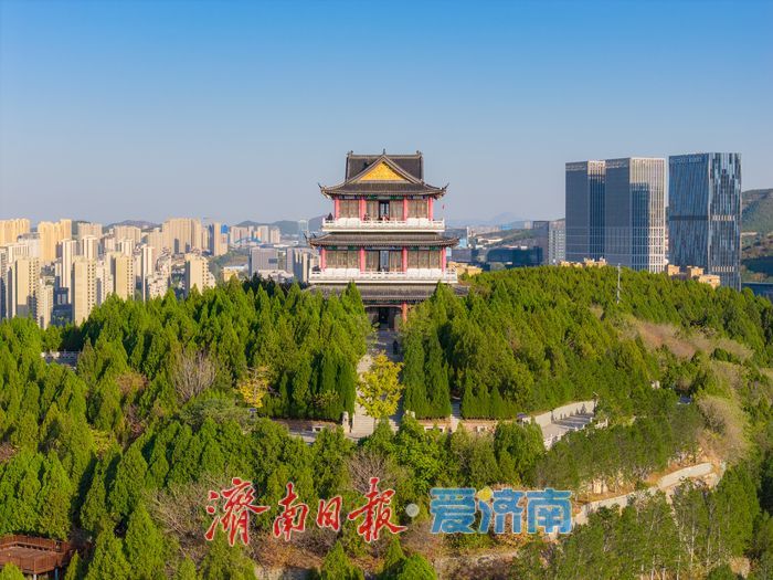 古建框住CBD！大山坡公园“同框机位”登顶路线来了