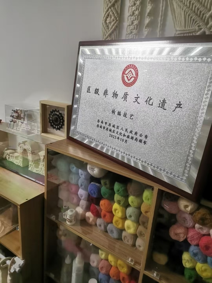 用毛线钩出故宫、圆明园、天坛……济南85后“织女”把钩针技艺玩出花样