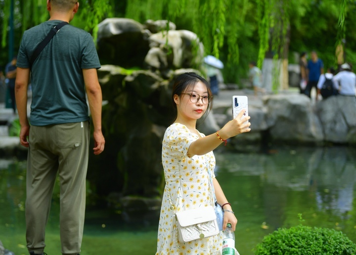 地下水位逼近29米，济南月牙泉出现复涌迹象