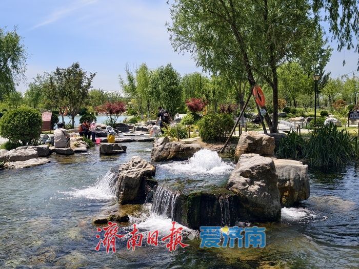 清泉石上流，亲子乐悠悠