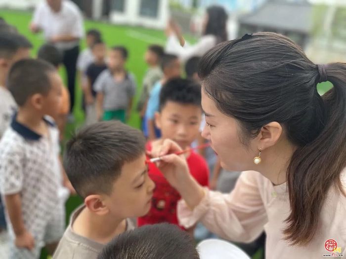 开笔启智 礼润童心——济南市北苑小学迎新活动