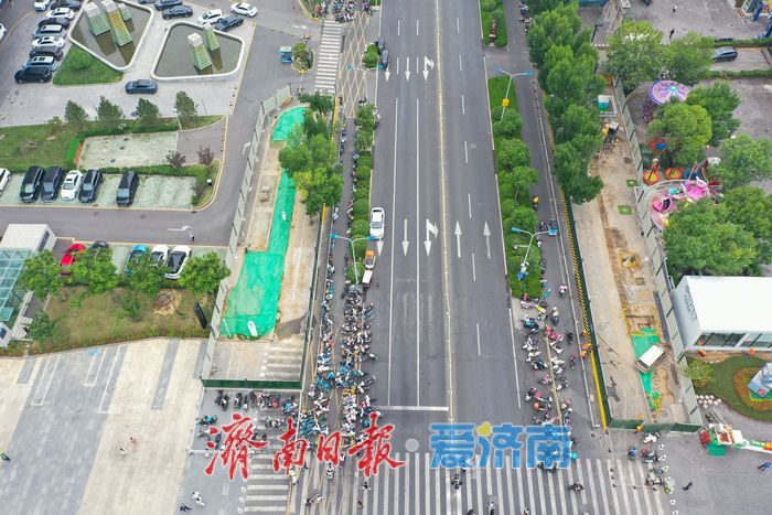 印象济南与弘阳广场将架设过街天桥