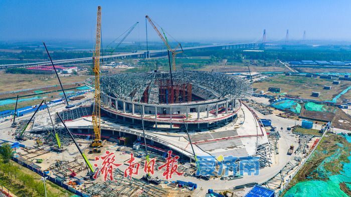 黄河体育中心体育馆建设进展顺利 钢结构屋盖施工有序推进