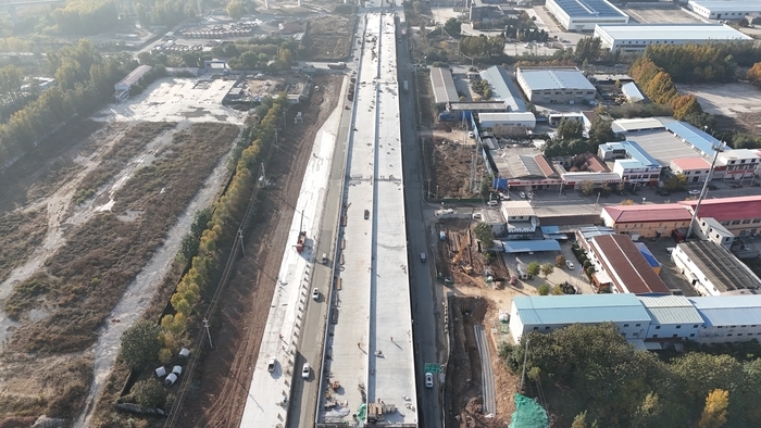 济南工业北东延新进展：三工区管段内主线高架桥盖梁施工全部完成