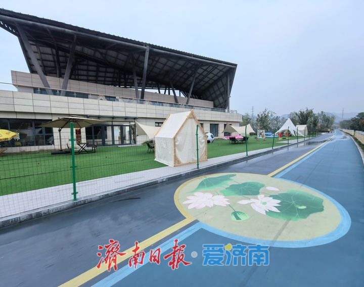 骑行道穿上“彩衣”，济南最美旅游公路颜值爆表