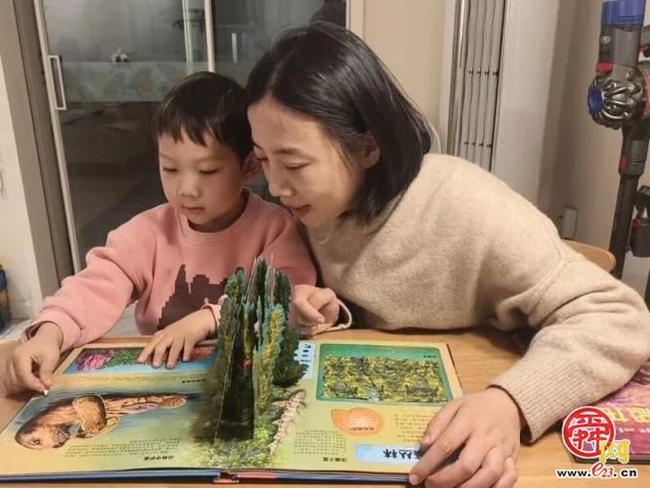 “书”心童梦  “阅”见美好——济南市天桥区幼教中心实验幼儿园全民阅读活动周活动