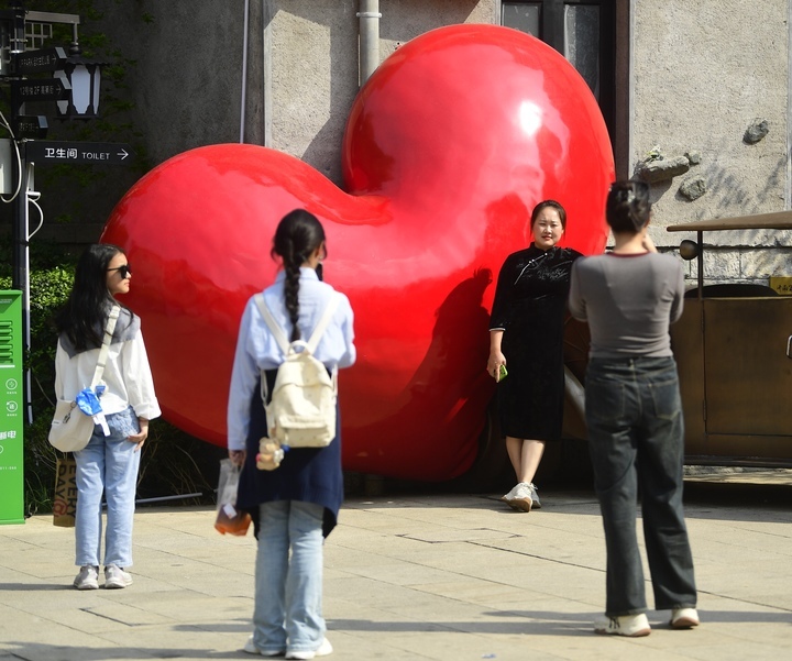 “泉”在济南享金秋｜济南老商埠浪漫“上新”