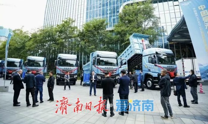 豪沃TS7新能源自卸车荣耀上市