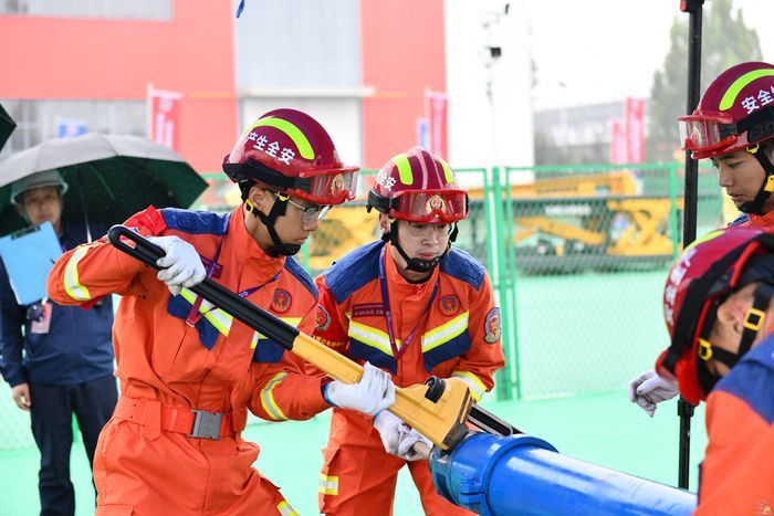 从岗位尖兵到全国冠军  90后地质小伙扎根矿山救援一线守护“生命防线”