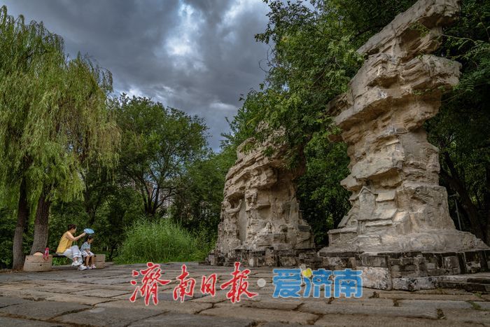 济南腊山河公园：古韵与绿意交织的城市明珠
