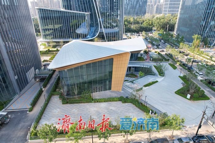 济南东部流线“L”型特色建筑未来感十足