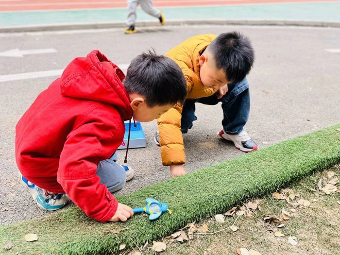 萌娃寻春在惊蛰