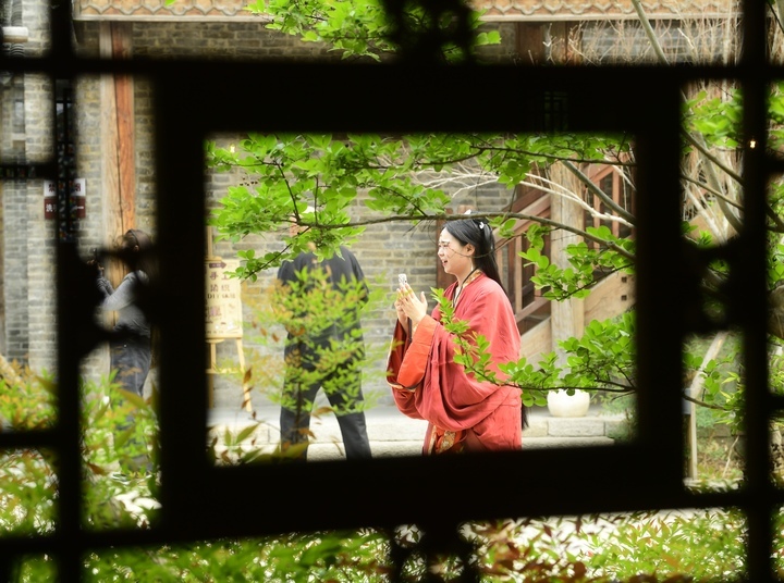 畅游明水古城，沉醉不知归路