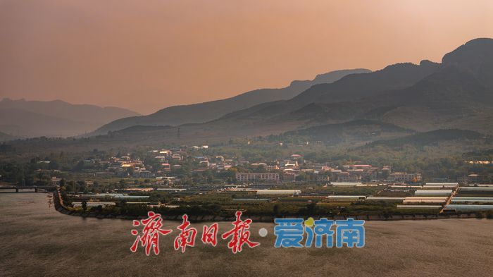 一年四季 泉在济南丨济南卧虎山水库 秋染山水美景醉游人