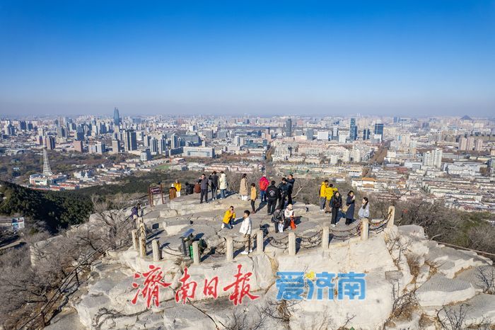 一年四季 泉在济南丨登顶千佛山，邂逅最美城市天际