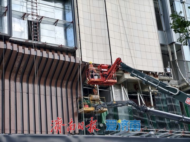 济南西部新地标显现 万融云城项目建设提速