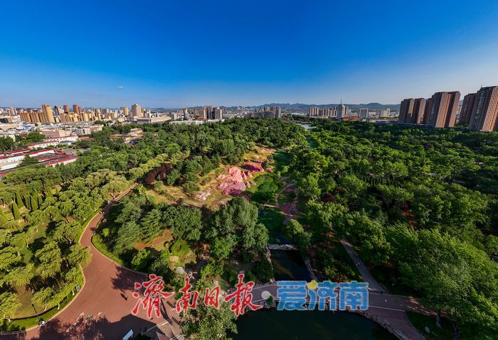 一年四季 泉在济南丨莱芜红石公园：繁华都市中的侏罗纪奇观