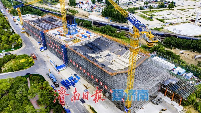 项目强省会｜272米超大跨度！济南腊山河西路北延工程攻克关键节点